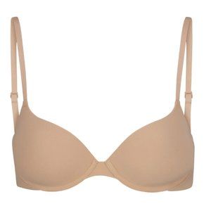 SKIMS FITS EVERYBODY T-SHIRT PUSH UP BRA | CLAY 40DD